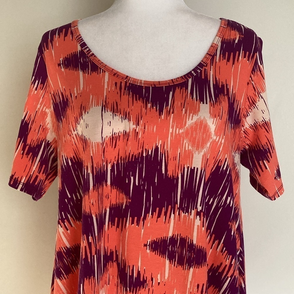Lularoe Perfect Tee - Picture 2 of 12